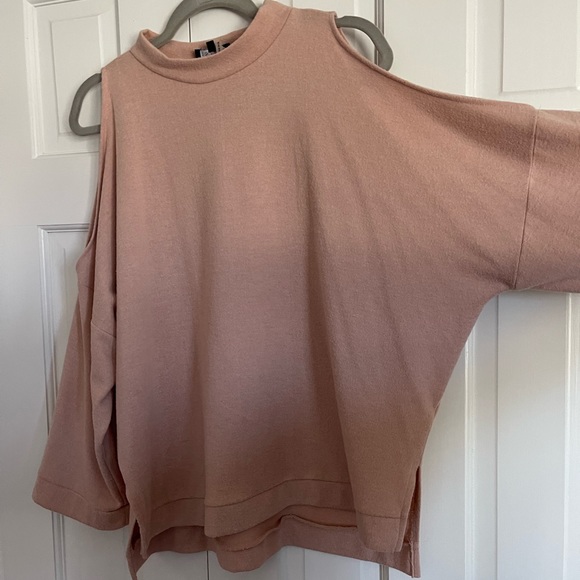 1. STATE Blush Coldshoulder Wide Sleeves Soft Sweater, Size L - Picture 4 of 8
